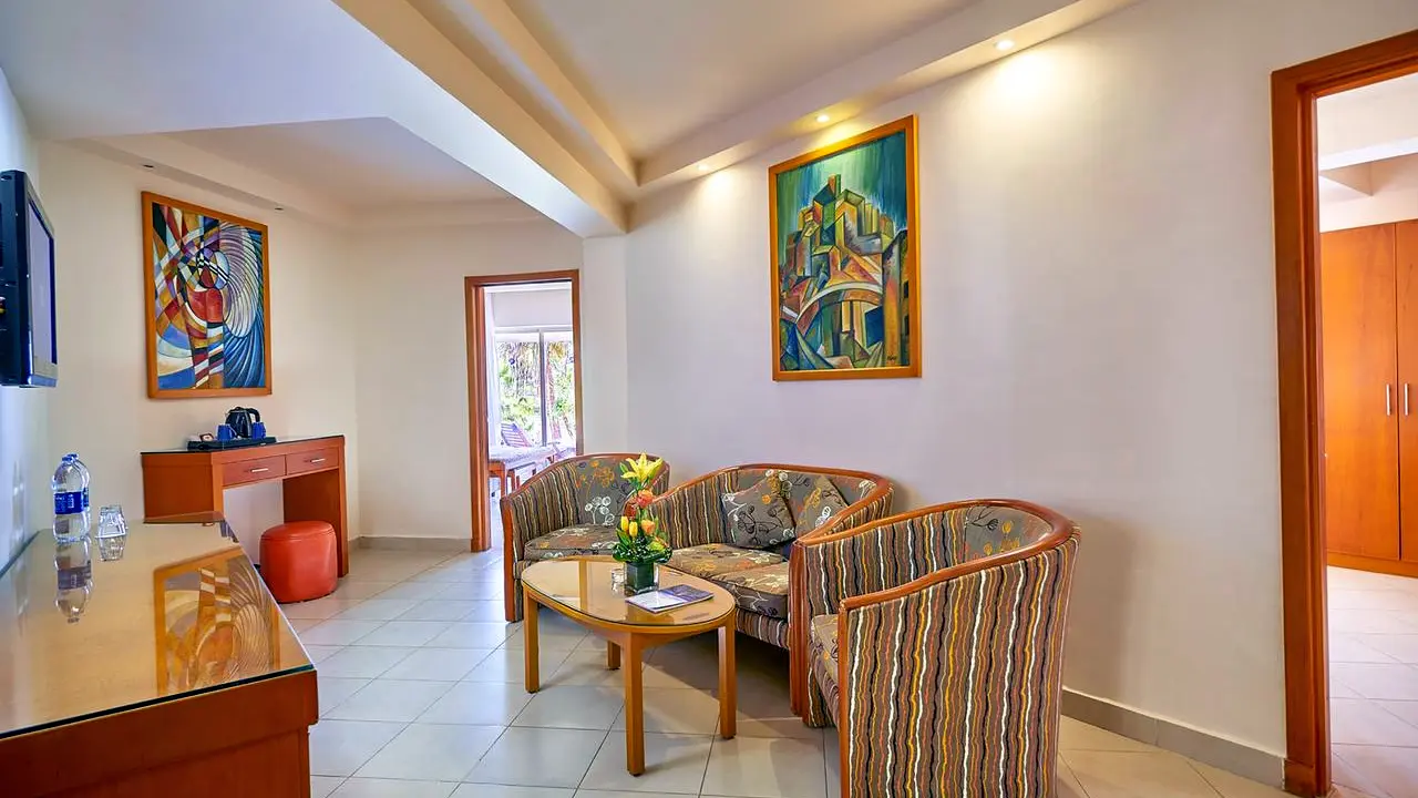 الفندق باروتيل بيتش ريزورت - شرم الشيخ